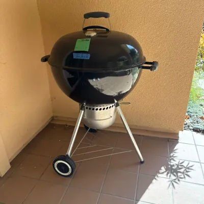 Weber BBQ 29” x 23” x 39”