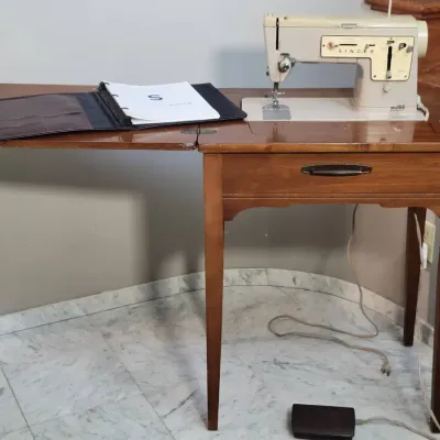 Vintage Singer 457 Sewing Machine | Wood Cabinet Table, Foot Pedal & Instruction Manual