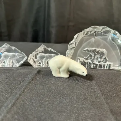 Mats Jonasson Swedish Crystal Polar Bear Sculptures & Carved Polar Bear Figurine | 4 Pieces