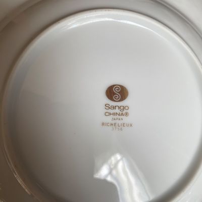 Sale Photo Thumbnail #189: Underside maker's mark on a Sango China fine china plate in the Richelieux pattern (#3756), made in Japan.