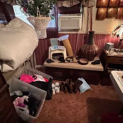 Sale Photo Thumbnail #339