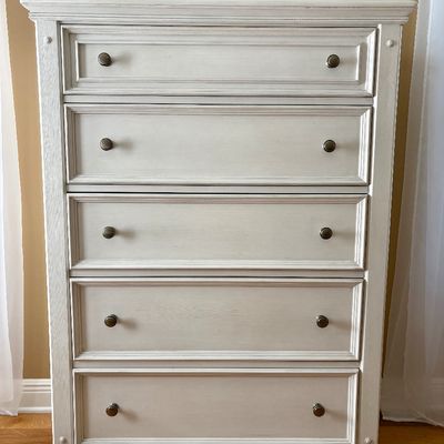 City Furniture 5-drawer dresser. Measurements coming soon. 
