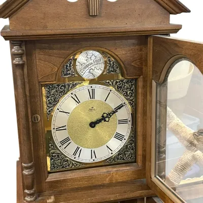 Sale Photo Thumbnail #132: VINTAGE RIDGEWAY GRANDDAUGHTER CLOCK