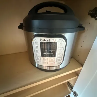 Instant Pot Duo 7-in-1 electric pressure cooker.