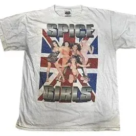 Vintage 1990s Spice Girls graphic t-shirt featuring the band members in front of a Union Jack flag.