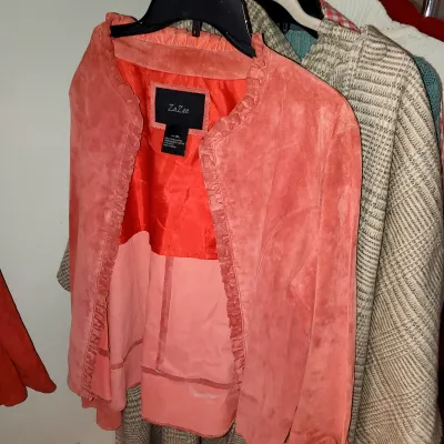Sale Photo Thumbnail #154