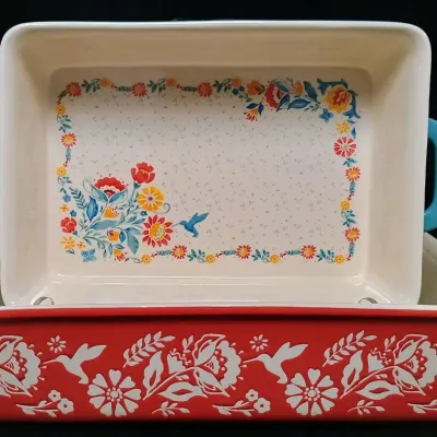 The Pioneer Woman Baking Dishes