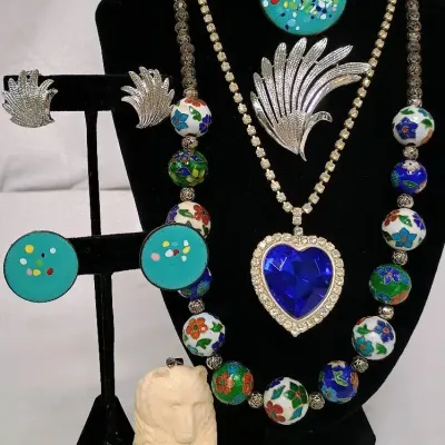 Costume Jewelry & Leatherette Box
