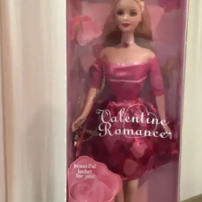 Valentine Romance Barbie 2004 Mattel Pink Rose Dress Includes Heart Locket (Reserve $5)