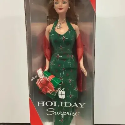 2000 Barbie Holiday Surprise Doll #27290 Christmas Holiday Mattel (Reserve $9)