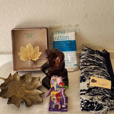 Home Decor Items - Canadian 