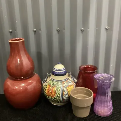 A Hand Painted Mexican Ceramic Two Handle Jar Decoration Pot And Vases