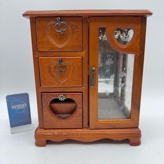 Sale Photo Thumbnail #396