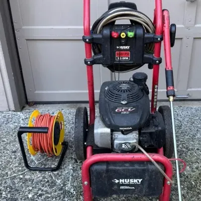 Husky 2600 PSI 2.3 GPM Gas Pressure Washer powered by Honda
