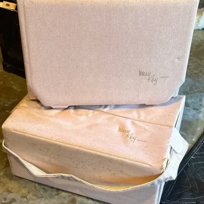 Vintage Mary Kay Cosmetics Sales Consultant Cases