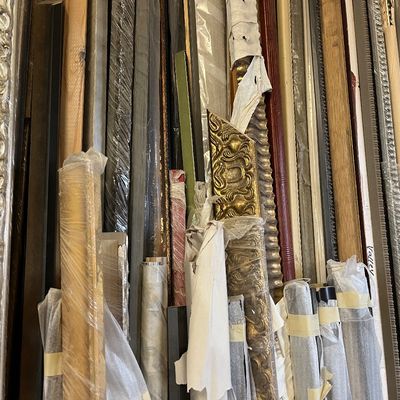 Framing molding