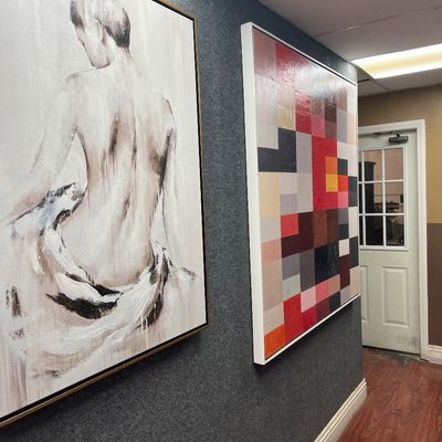 Framed art and prints 