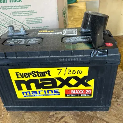EverStart Maxx Marine Battery 
