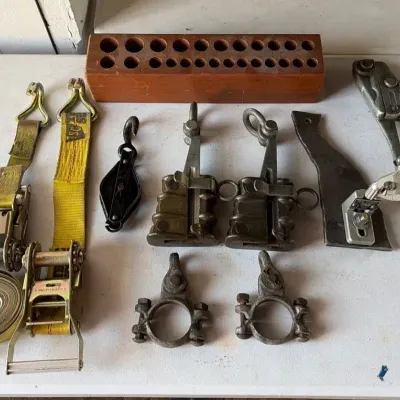Kearney "Cumalong" Wedge Grips-Wire And Cable Pullers