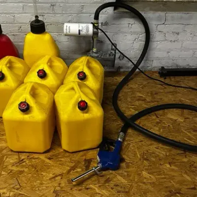 GPI Diesel Hose / Pump w/ Diesel Cans