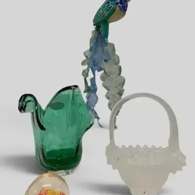 White Cristal Italian Art Glass & Fenton Basket Collection