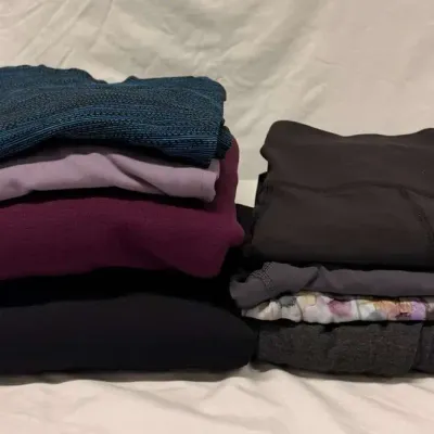 Lululemon Women’s Athletic Wear Lot – Sizes 2 & 4 Leggings, Pants & Tops