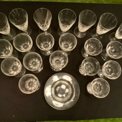 Vintage Etched Crystal Stemware Collection – 20 Pieces with Serving Bowl