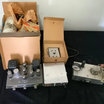 Vintage Electronic Equipment, Vacuum Tube Amplifier & Radio Components Lot