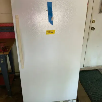 Kenmore Upright Freezer – White – Working Condition
