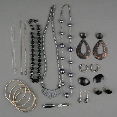 Sale Photo Thumbnail #340