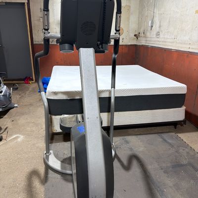 Sale Photo Thumbnail #109: Stair step, weight bench, wellso bike.