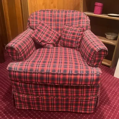 Upholstered Slipcover Plaid Chair w/ Cream Base