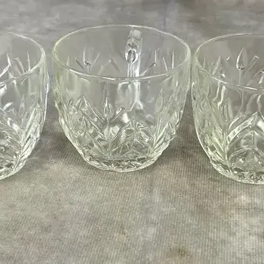 Vintage Jeannette Glass Small Punch Cups