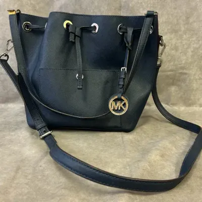 Michael Kors Greenwich Medium Blue Bucket Bag
