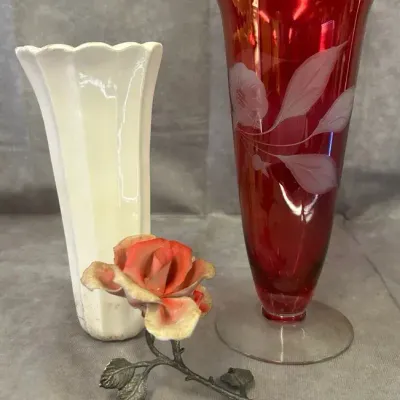 Pair of Flower Vases & Ceramic Flower 