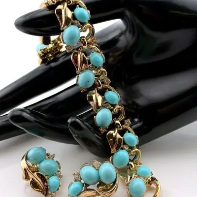 Vintage Crown Trifari Gold Tone Faux Turquoise Bracelet w/ Matching Earrings