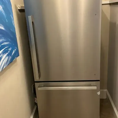 Hisense Stainless Refrigerator/ Freezer 