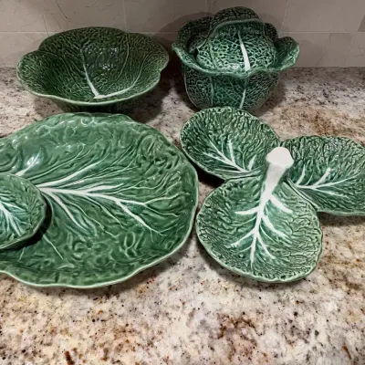 4 Piece Serving Set of Olfaire Cabbage Leaf Dishes