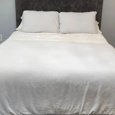 Leffler Home Queen Size Bed