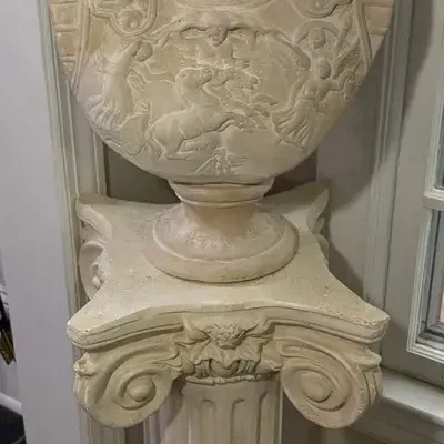 Bust of Emperor Augustus Statue with Column/Pedestal 
