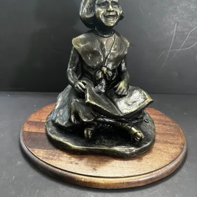 Bronze, Mary Smith “Kelly” Sculpture