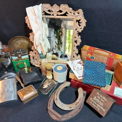 Mix of Vintage & Newer Men's Items - Shaving, Flasks, Boxes, Zippo