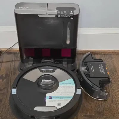 Shark AI Ultra 2-in-1 Robot Vacuum & Mop