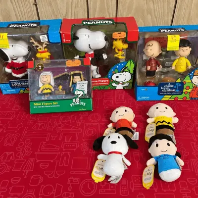 Vintage Peanuts Figure Sets & Hallmark Itty Bittys Plush Toy Collection - 8 Pcs