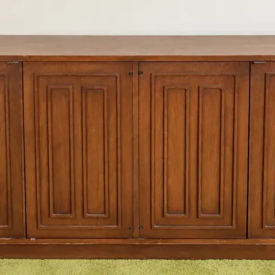 Sculptra Broyhill Premier MCM Credenza ￼