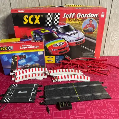 Vintage SCX Jeff Gordon Stock Car Challenge 1:32 Slot Car Set & Electronic Lap Counter - With Manual