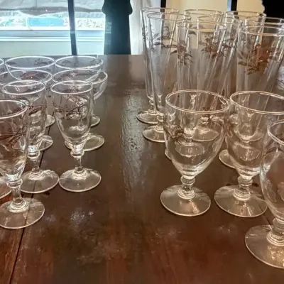 Vintage Mid-Century Wheat Motif Barware Set, 22 Pieces: Footed Pilsners, Water Goblets, Champagne Co
