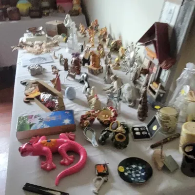 Knick knacks