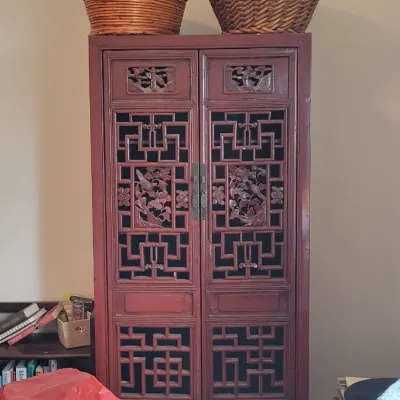 Antique Chinese cabinet 