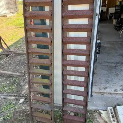 Pair of Heavy-Duty Steel Vehicle Loading Ramps – 5 Feet Long